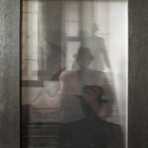 LETIZIA ROSTAGNO Habilllee en montant en escalier 2020 49,5 x 38